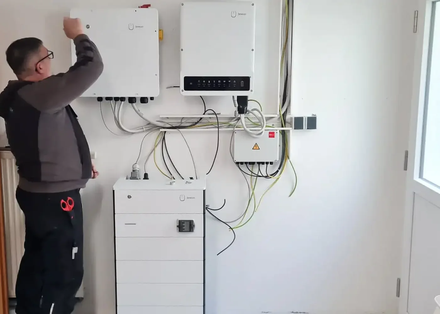 Elektroinstallation und Verteilerbau im Wohnhaus