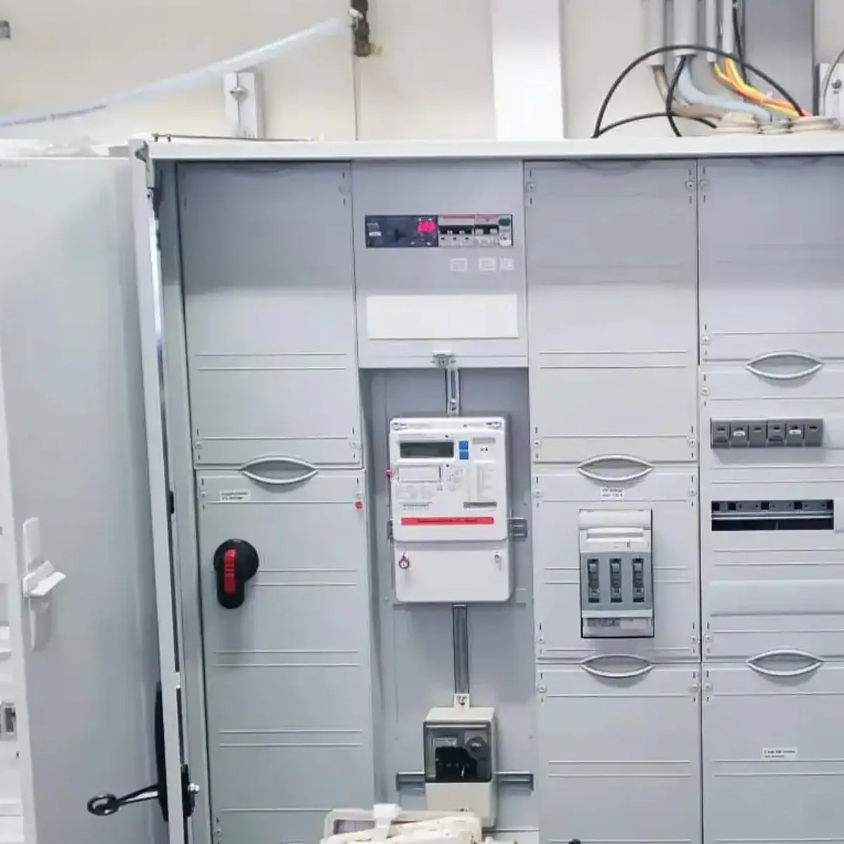 Zählerschrank mit Unterverteilung, gesetzt von Costescu Elektrotechnik